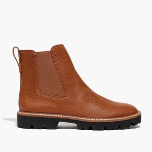 The Citywalk Lugsole Chelsea Boot in Leather